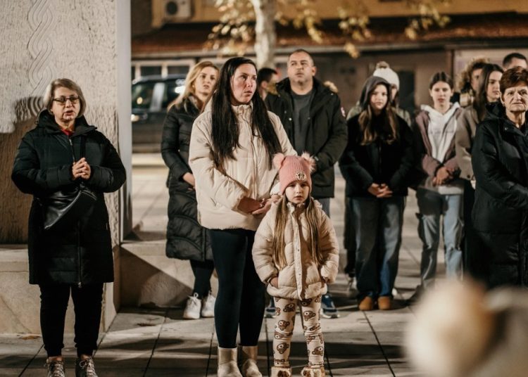 Široki Brijeg: Upaljena druga adventska svijeća