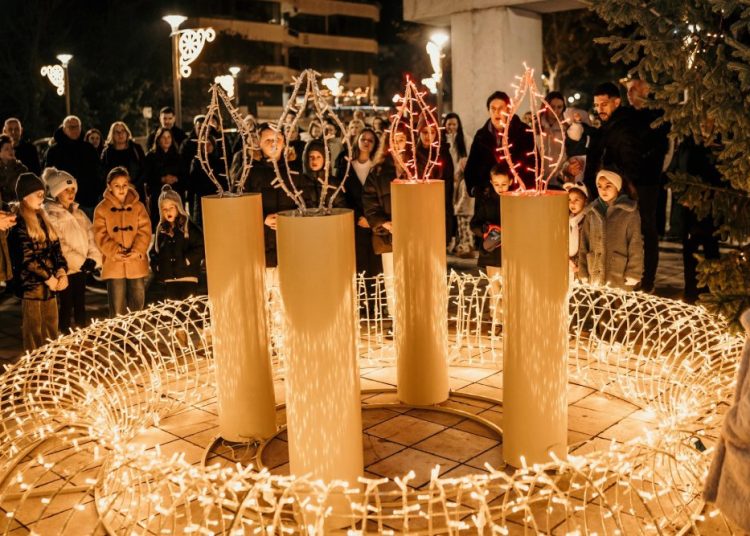 Široki Brijeg: Upaljena druga adventska svijeća