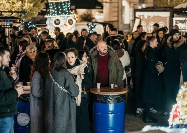 Široki Brijeg pjevao Oliverove hitove uz Stjepana Lacha