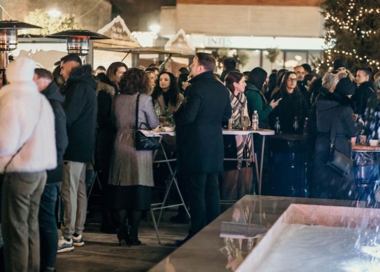 Široki Brijeg pjevao Oliverove hitove uz Stjepana Lacha