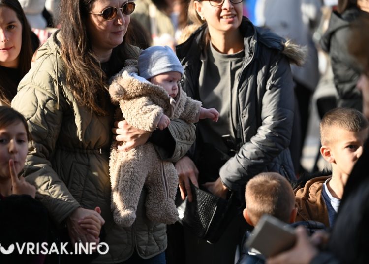 Sveti Nikola darivao mališane u Širokom Brijegu