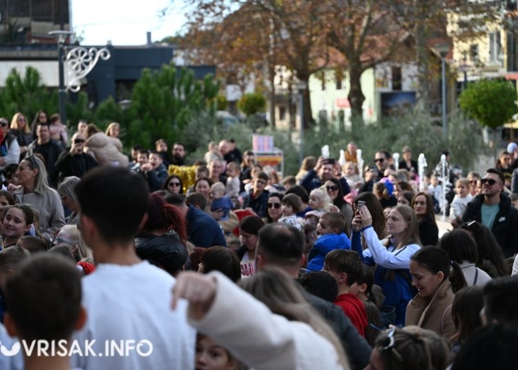 Sveti Nikola darivao mališane u Širokom Brijegu