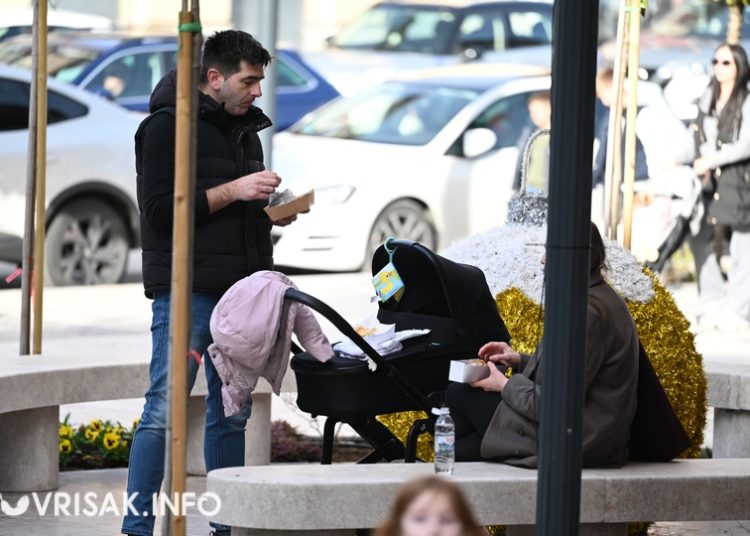 Sveti Nikola darivao mališane u Širokom Brijegu