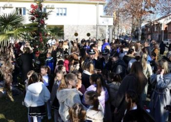 Ukrašavanjem božićnog drvca započinje manifestacija „Advent u Brotnju“