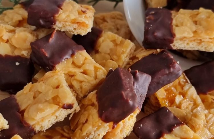 Recept za lješnjak trokute s badem prutićima