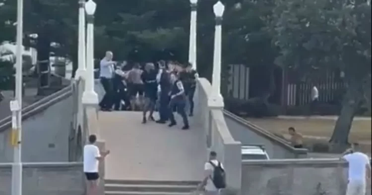 Napadači na plažu Bondi, otac i sin, bili inspirirani “Islamskom državom”