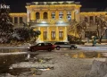 Bahatost na snijegu: Vozači parkirali na platou Narodnog kazališta u Sarajevu