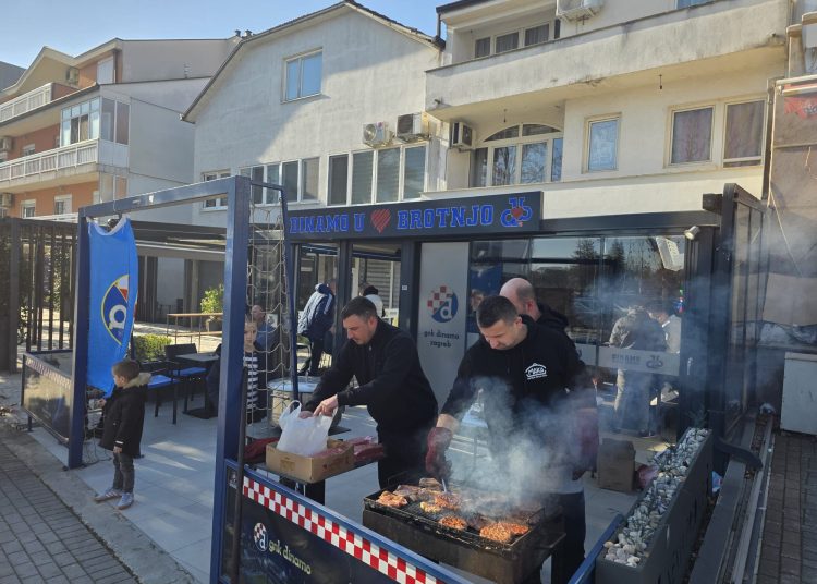 Brotnjo bogatije za 1.083 nova člana GNK Dinama: Širokobriježani darovali potpisani dres Brune Petkovića