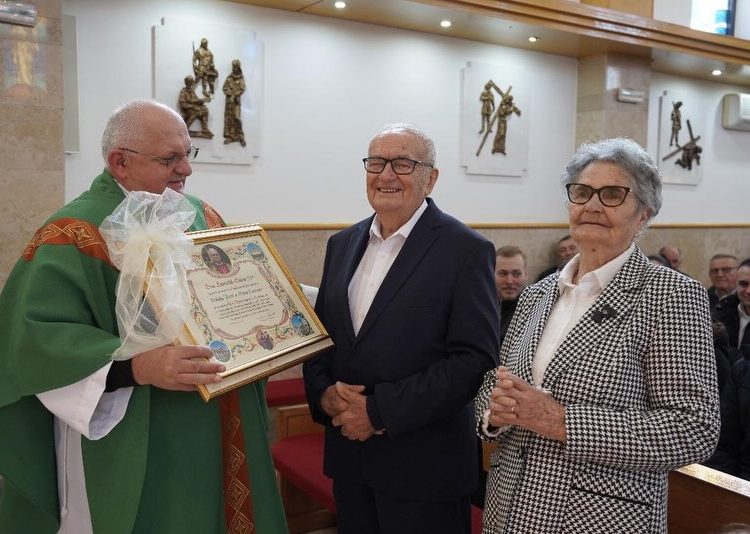 Brat biskupa Ratka Perića, Nikola i Mara Perić obilježili 60 godina braka