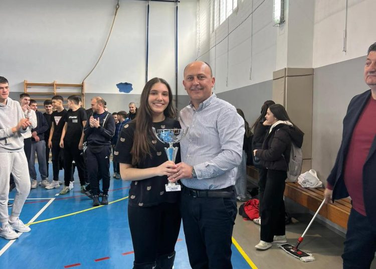 Široki Brijeg: Održano gradsko natjecanje u odbojci za učenike osnovnih škola