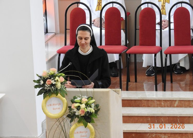 Svečano slavlje u Mostaru: Dvije sestre franjevke iz Gruda i Mostara položile doživotne zavjete