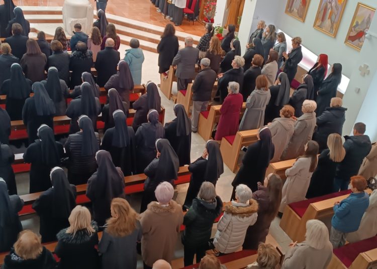 Svečano slavlje u Mostaru: Dvije sestre franjevke iz Gruda i Mostara položile doživotne zavjete
