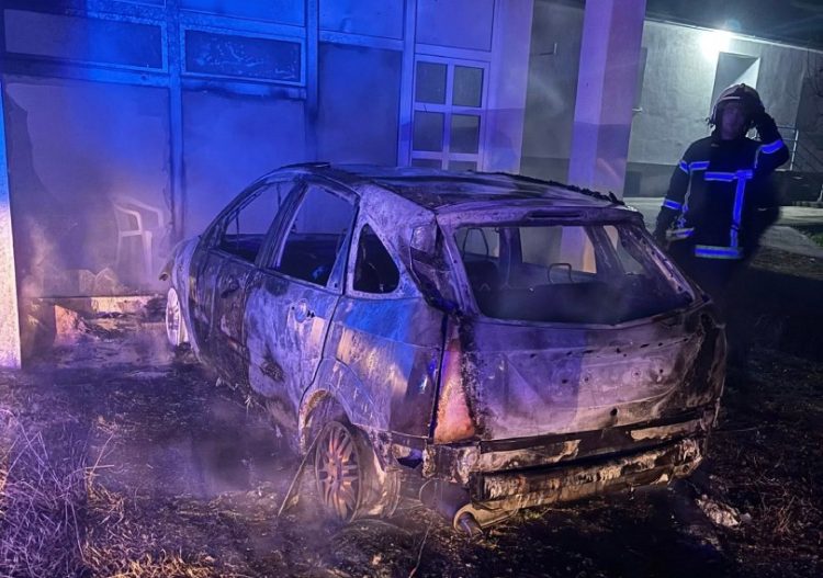 Automobil izgorio u požaru kod Mostara