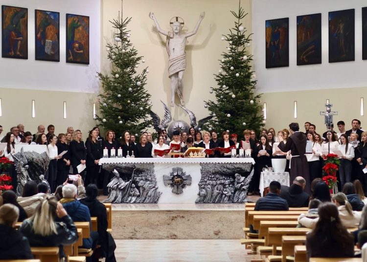 Humac: Održan tradicionalni božićni koncert u duhu zajedništva i molitve