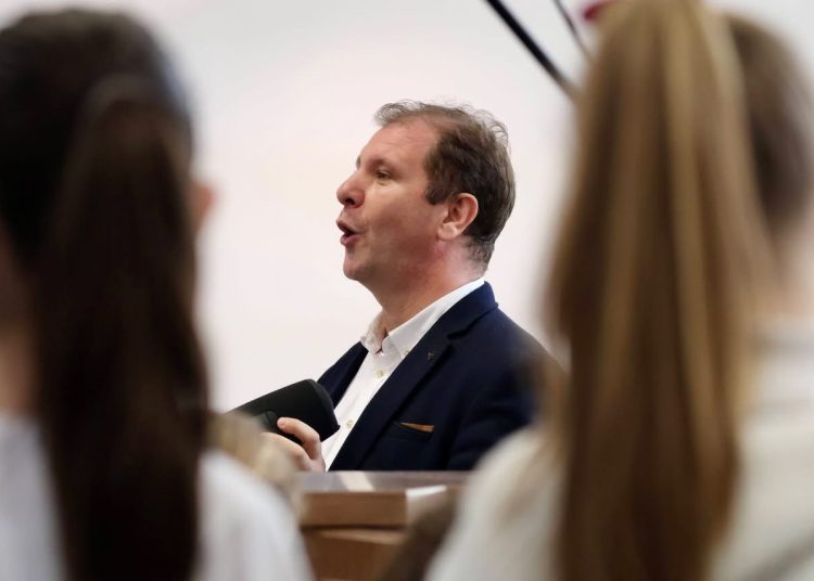 Humac: Održan tradicionalni božićni koncert u duhu zajedništva i molitve