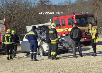 Široki Brijeg: Na Privalju se zapalio BMW