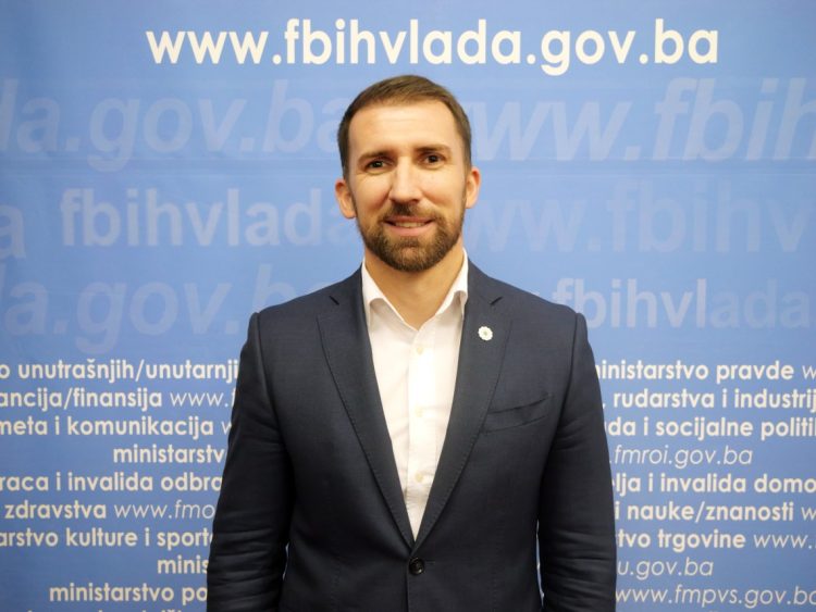Ministar Delić otkrio kada će umirovljenici u FBiH dobiti uvećane mirovine