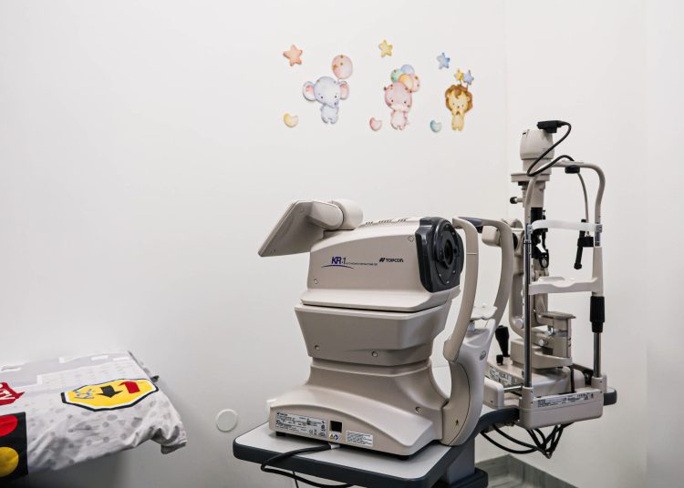 Otvorena nova ambulanta u SKB-u Mostar s ciljem liječenje dječjih očiju