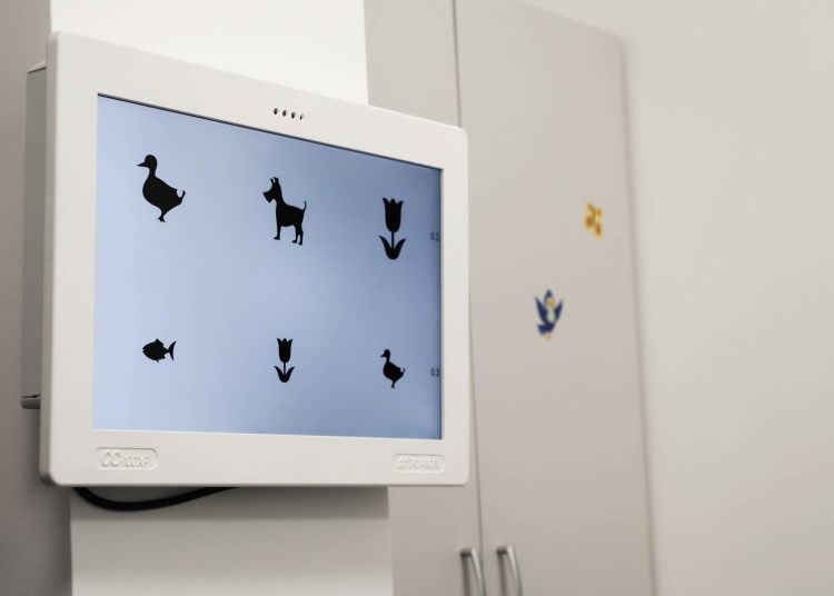 Otvorena nova ambulanta u SKB-u Mostar s ciljem liječenje dječjih očiju