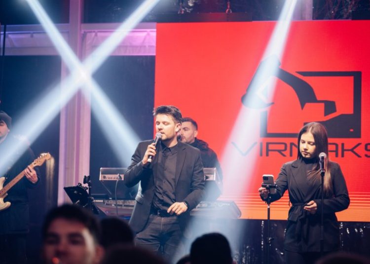 Posušje prvi put organiziralo doček Nove godine na otvorenom, pogledajte fotogaleriju