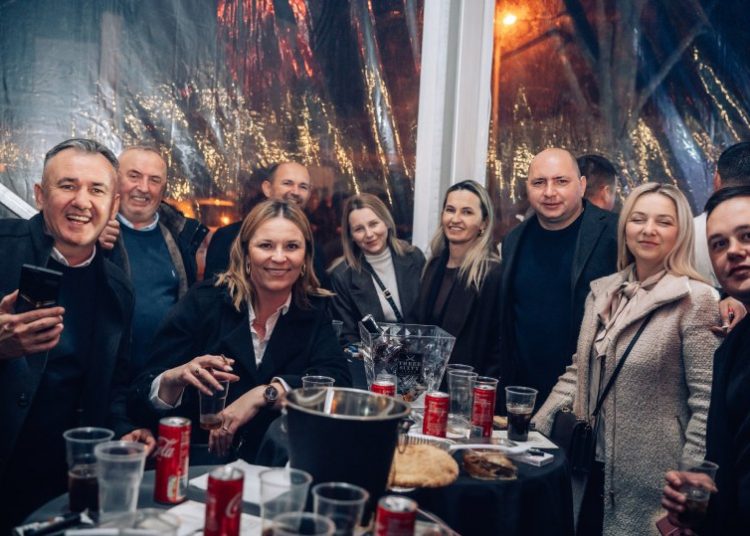 Posušje prvi put organiziralo doček Nove godine na otvorenom, pogledajte fotogaleriju