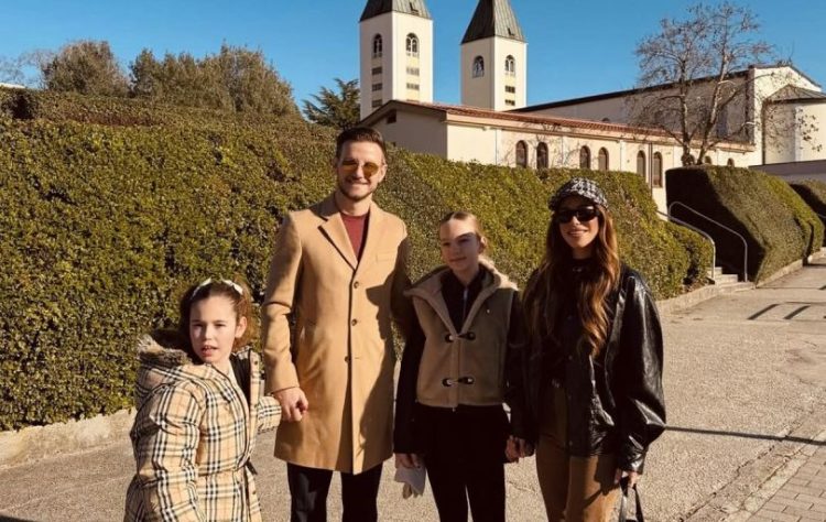 Rakitić s obitelji ponovno u Međugorju: Molitva, duhovni mir i druženje s kumom