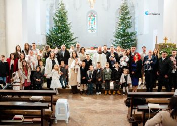 Široki Brijeg: Radostan dan na Brigu, kršteno osmero djece