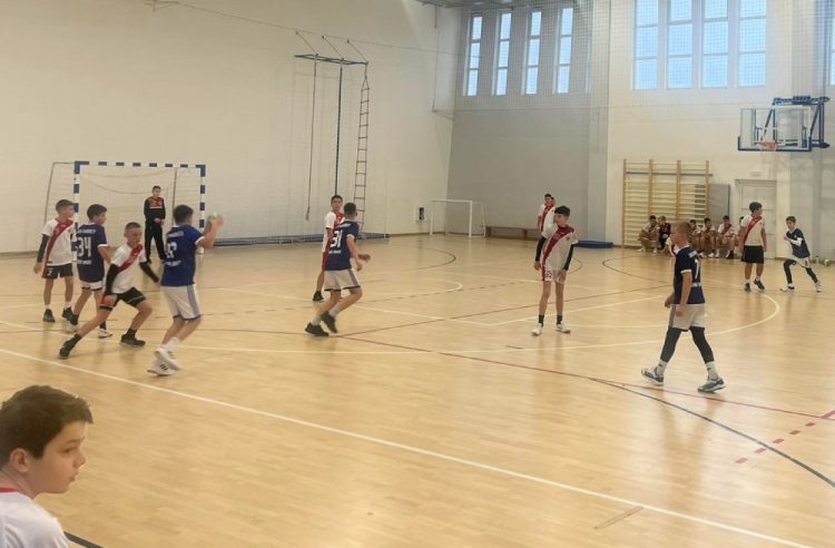 Škola rukometa Široki Brijeg odigrala pet utakmica protiv Zrinjskog