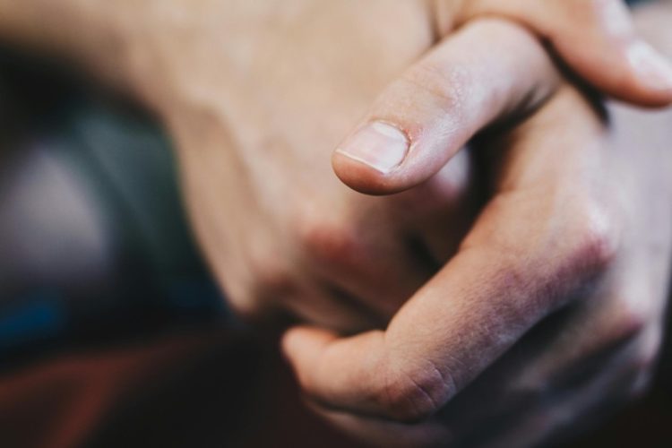 Uočio malu promjenu na noktima, a pokazalo se da ima vrlo opaku bolest