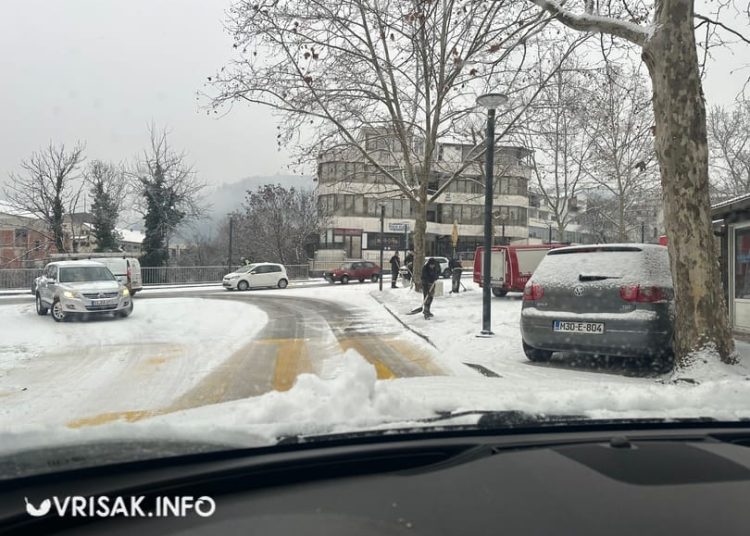 Široki Brijeg: Snijeg zabijelio ceste, pogledajte kako izgleda