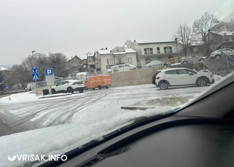 Široki Brijeg: Snijeg zabijelio ceste, pogledajte kako izgleda