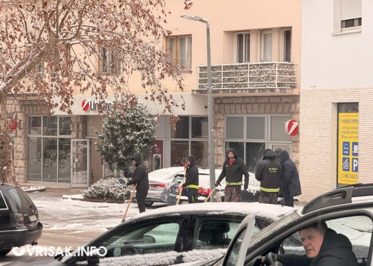 Široki Brijeg: Snijeg zabijelio ceste, pogledajte kako izgleda