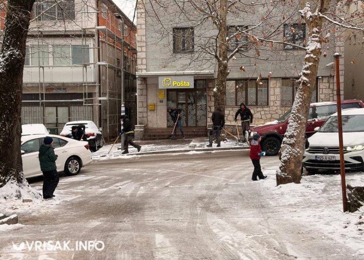 Široki Brijeg: Snijeg zabijelio ceste, pogledajte kako izgleda