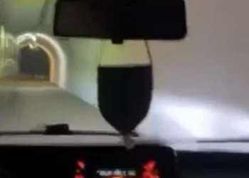 (VIDEO) Luda vožnja u Konjicu mogla je završiti tragedijom: Autom kroz pješački tunel