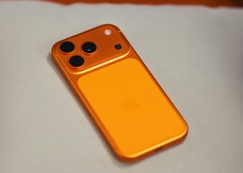 Apple imao rekordan blagdanski kvartal zahvaljujući snažnoj potražnji za iPhoneom