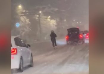 Skijanje po gradskoj cesti u Sarajevu: Kazna za mladića i vozača