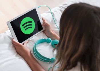 Milijarde se vrte, ali tko zarađuje? Spotify otkrio koliko novca ide glazbenoj industriji