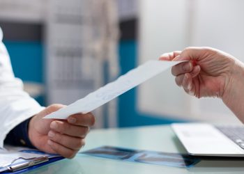 Sukob oko bolovanja: Poslodavci traže da se bolovanje skratiti s 42 na 15 dana