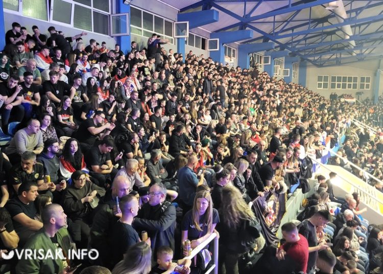 (VIDEO) Thompson odradio prvi koncert u Širokom Brijegu pred prepunom Pecarom