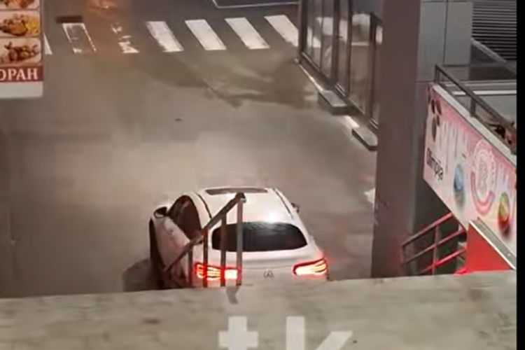 (VIDEO) Širi se snimka suludog poteza vozača u BiH