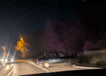 Prometna nesreća u Pologu: Vozilom oborio stup javne rasvjete