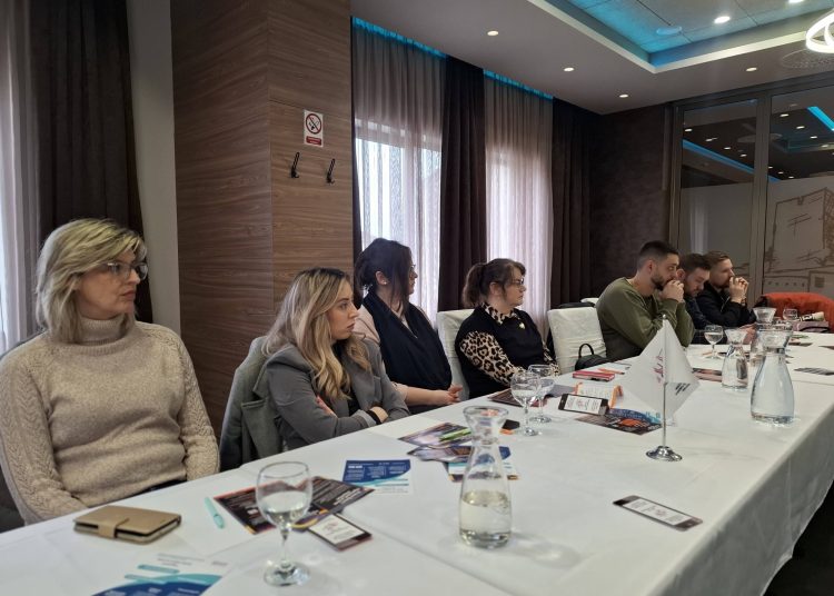 Policija, centri za socijalni rad i Županijski sud Široki Brijeg sudjelovali u promociji prava žrtava nasilja