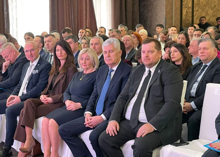 (VIDEO) Dan Grada Ljubuški: Na svečanoj sjednici istaknut rast gospodarstva i jačanje demografskih mjera