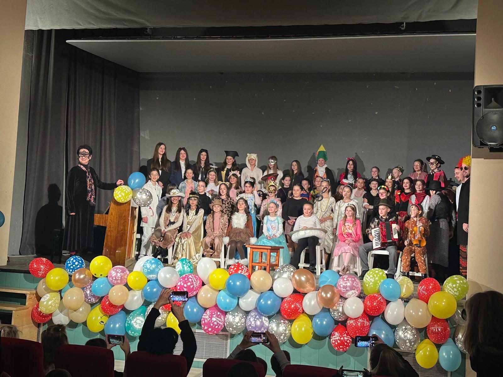 „Koncert pod maskama“ oduševio publiku u Širokom Brijegu