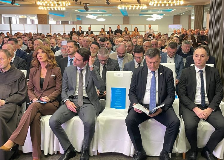 (VIDEO) Dan Grada Ljubuški: Na svečanoj sjednici istaknut rast gospodarstva i jačanje demografskih mjera