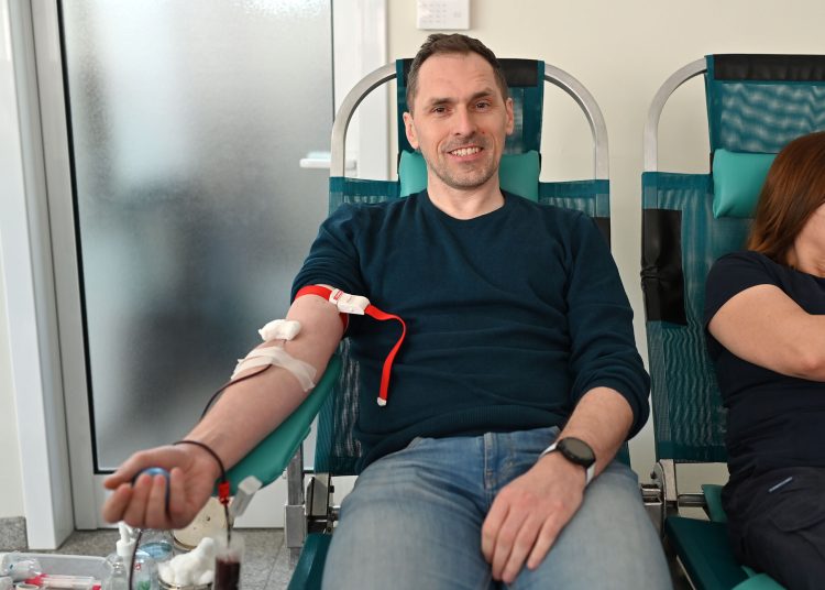 Široki Brijeg: Djelatnici Emerusa i TT Kabela darovali 20 doza krvi