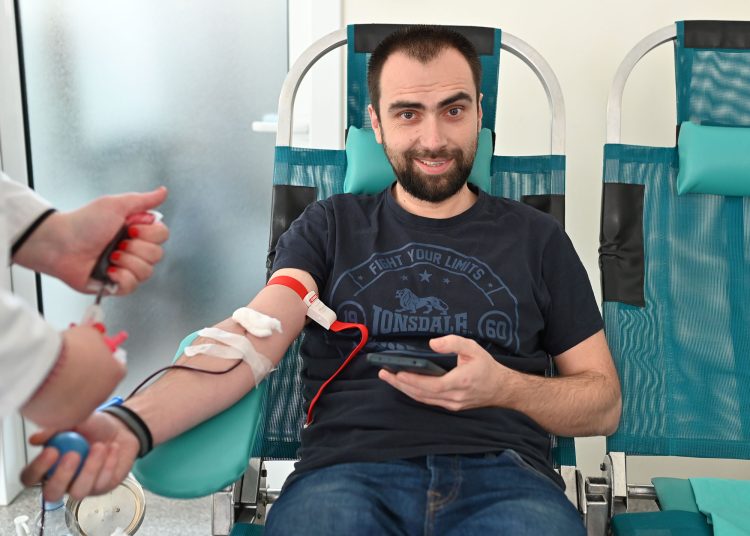 Široki Brijeg: Djelatnici Emerusa i TT Kabela darovali 20 doza krvi