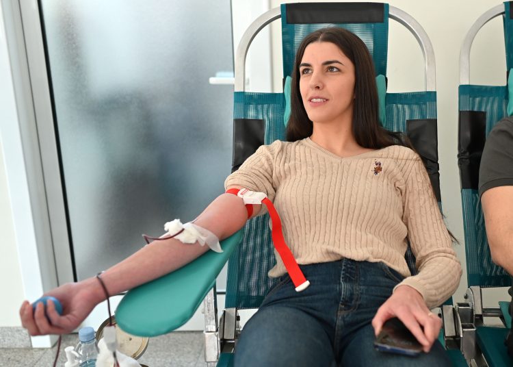 Široki Brijeg: Djelatnici Emerusa i TT Kabela darovali 20 doza krvi
