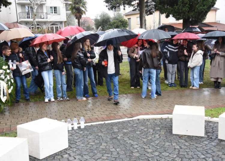 Čitluk odao počast jedanaestorici poginulih učenika
