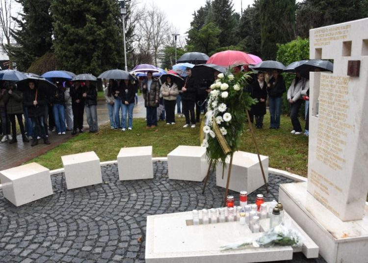 Čitluk odao počast jedanaestorici poginulih učenika